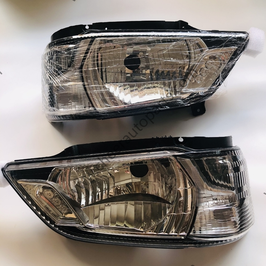 Auto Head Lamp For HINO 300 DUTRO TOYOTA NUEVO XZU600 N04C Body Parts 219-1111